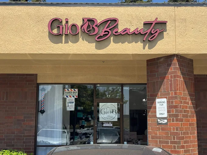 GioBBeauty storefront sign